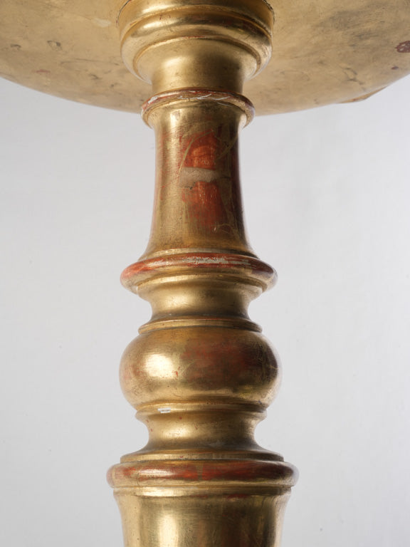 Charming patina pedestal