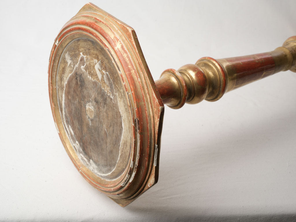 Storied chipped wood pedestal
