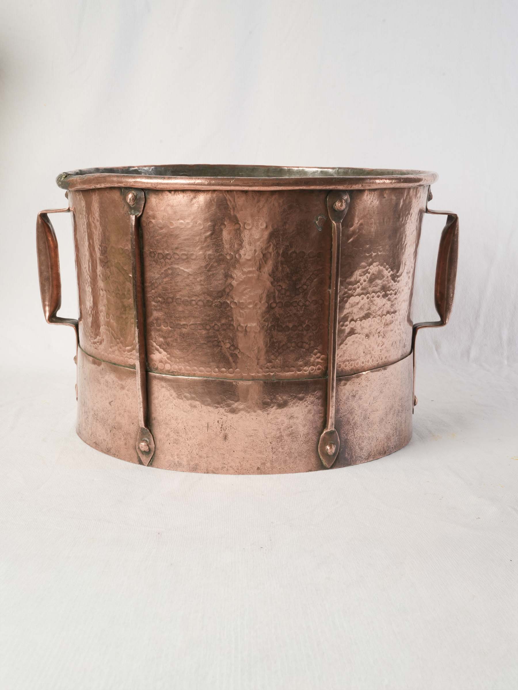 Late 19th century French copper ferrat measure - 10¼"