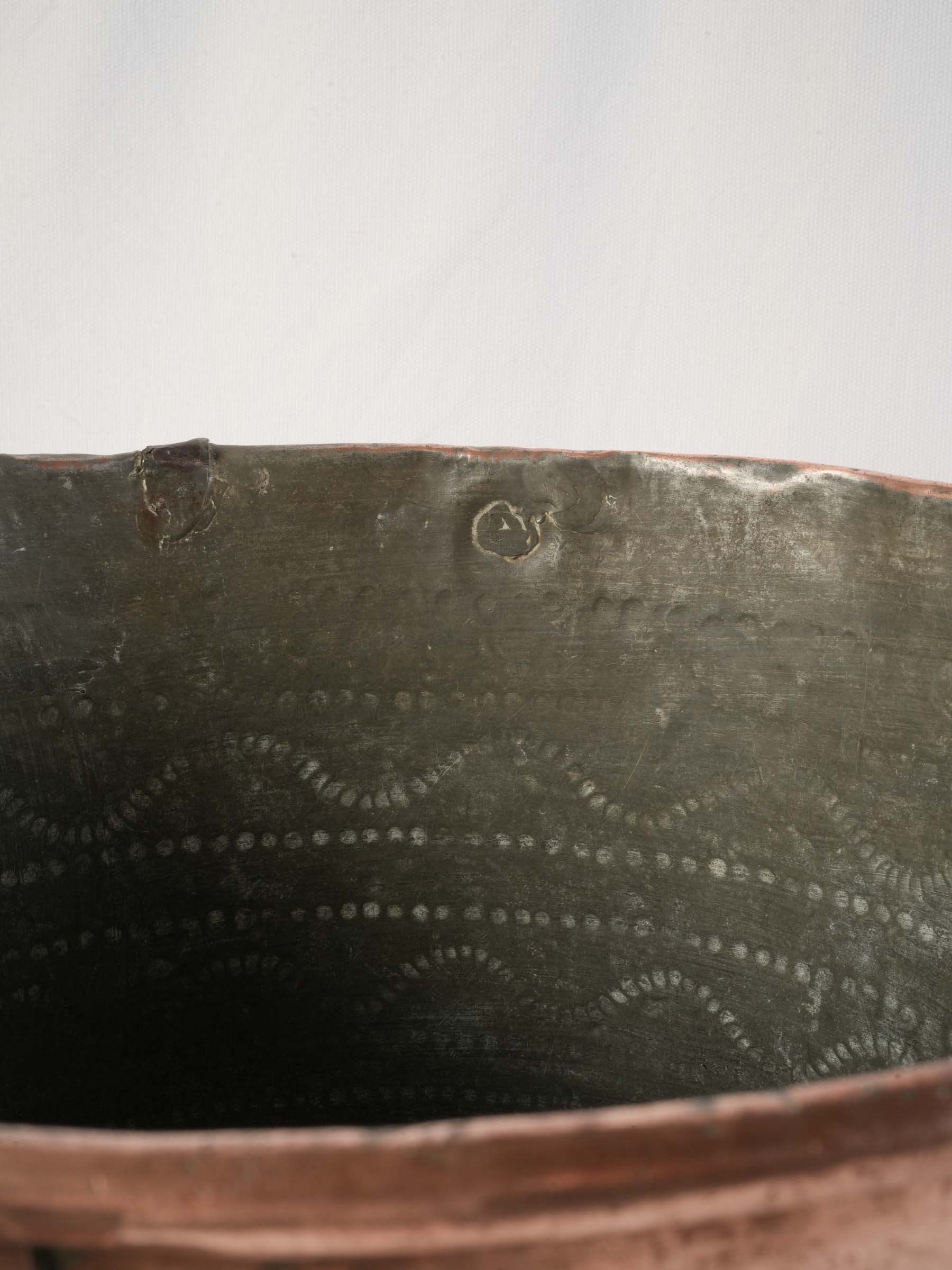 Late 19th century French copper ferrat measure - 10¼"