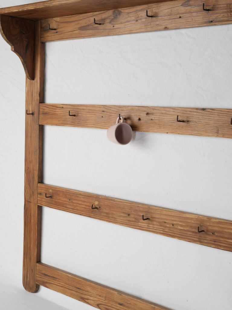 Shaped bracket utensil rack