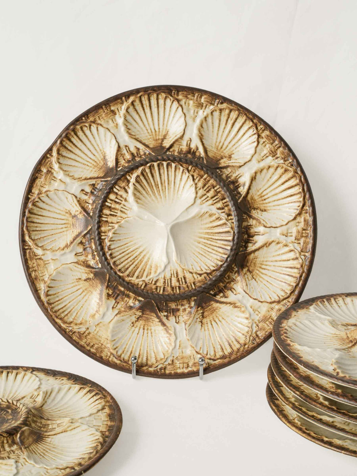 1960s French Majolica Oyster Service by Longchamp, 7 Pieces