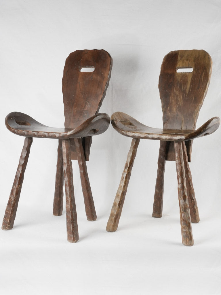 6 primitive chairs from Savoy