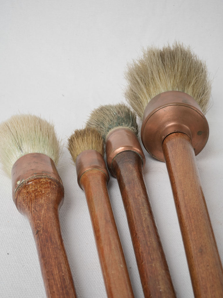 Timeless French artistic brush assortment