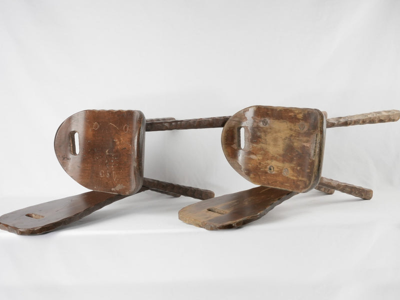 6 primitive chairs from Savoy