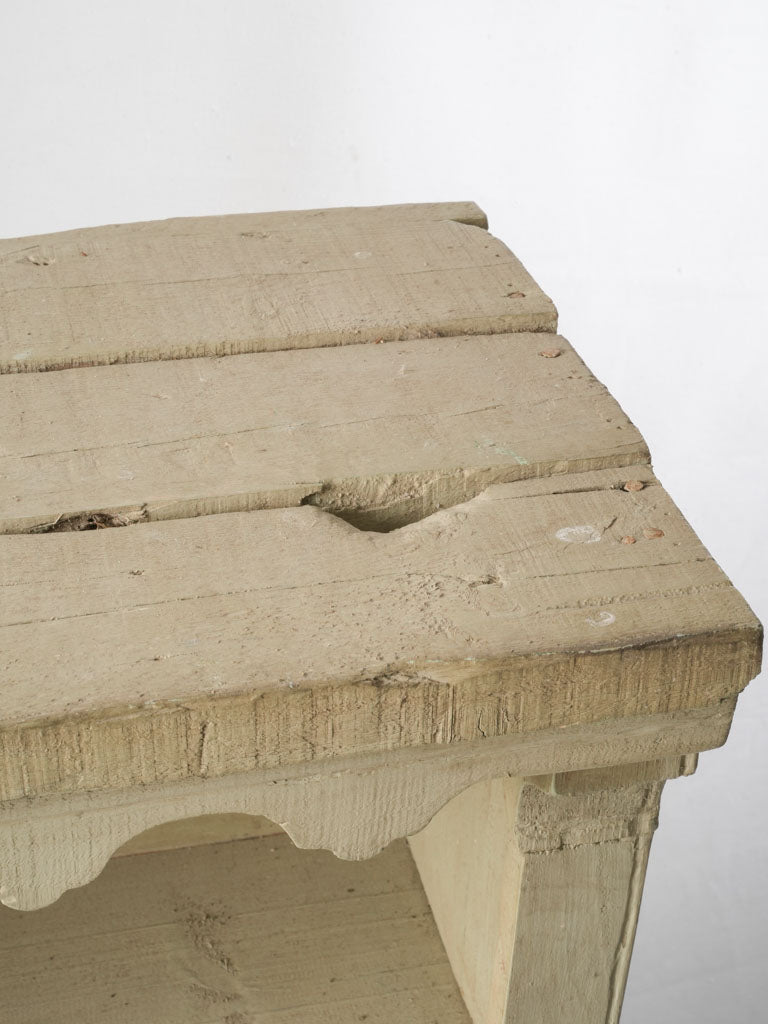 Early 20th Century Wooden Shelf In French Gray - 41"