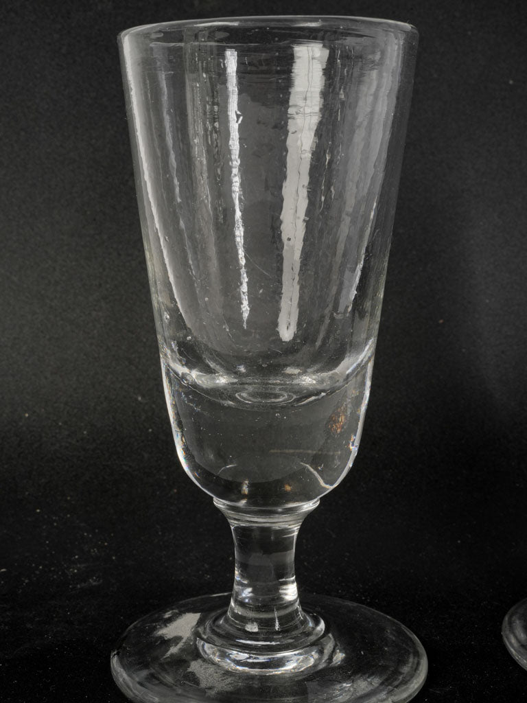 Authentic air-bubbled French glasses