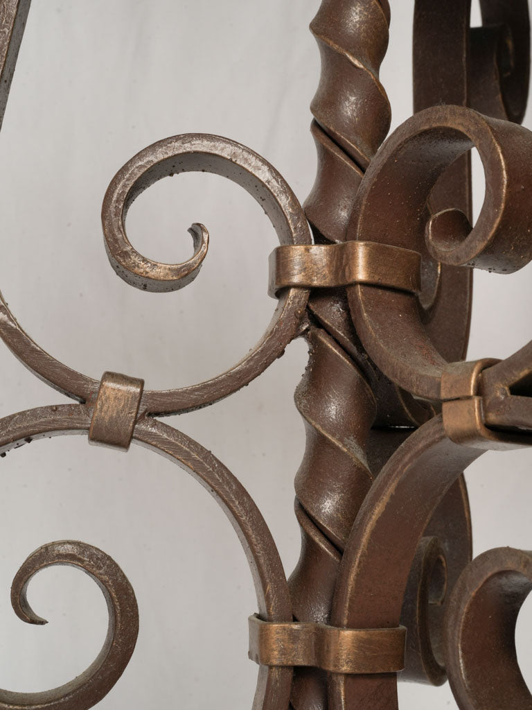 Brown tone leaf motif tables