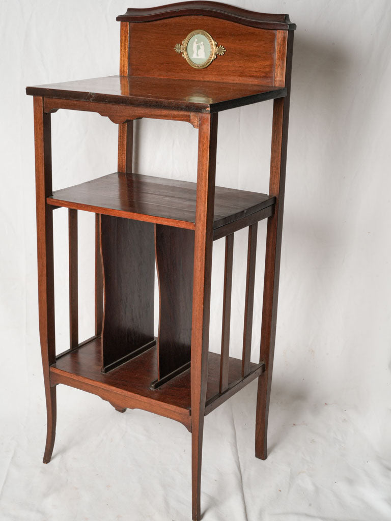 Elegant mahogany 19th-century shelf