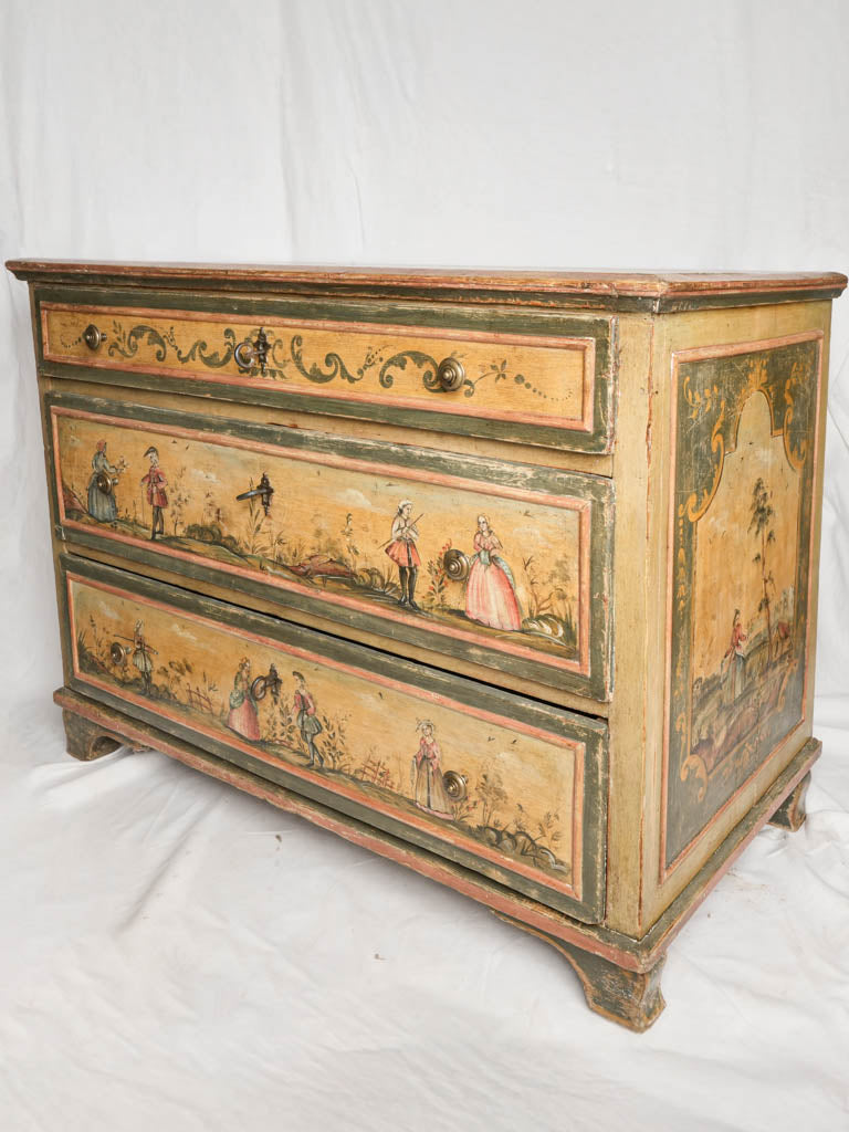 Antique Provençal wood chest of drawers  