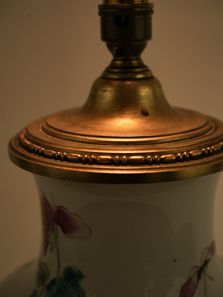 Classic gilded Chinese bird lamp