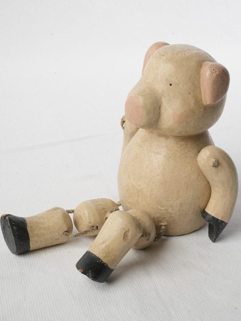 Charming retro piglet display piece  