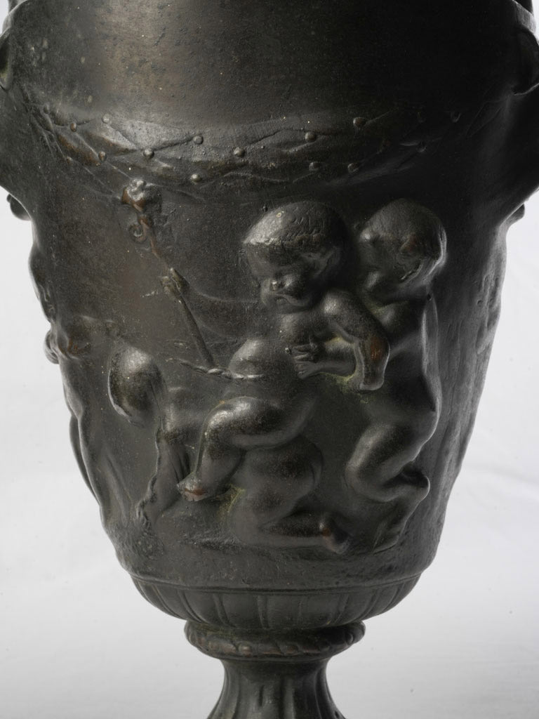 Artful classical drama vases  