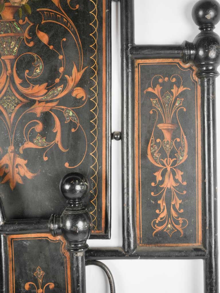 Richly decorated single-size iron bed frames
