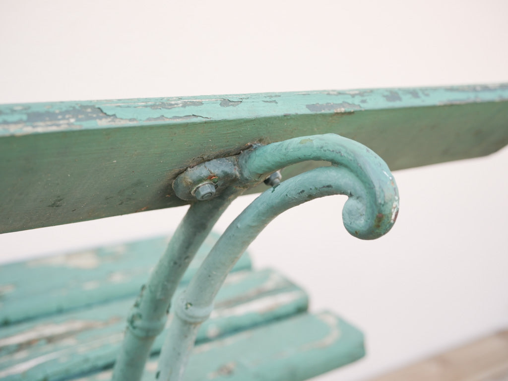 Exquisite decorative ironwork seating