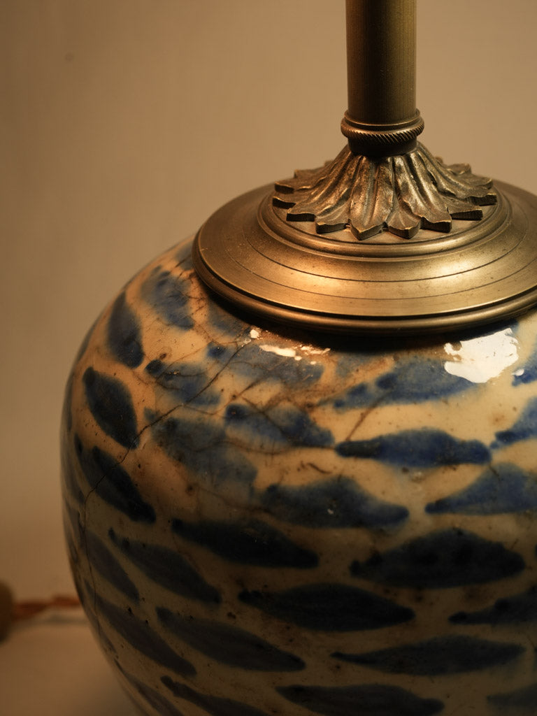 Lovely brass accented vase lamp