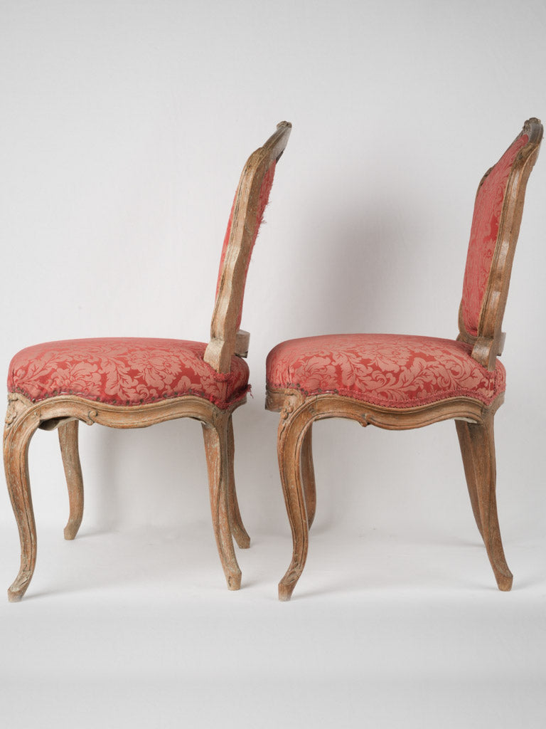 Red damask Louis XV seating