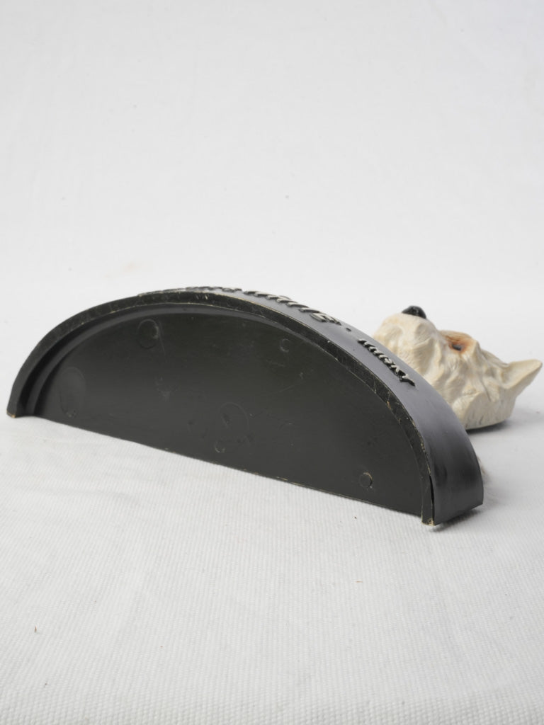 Playful dignified home accessory