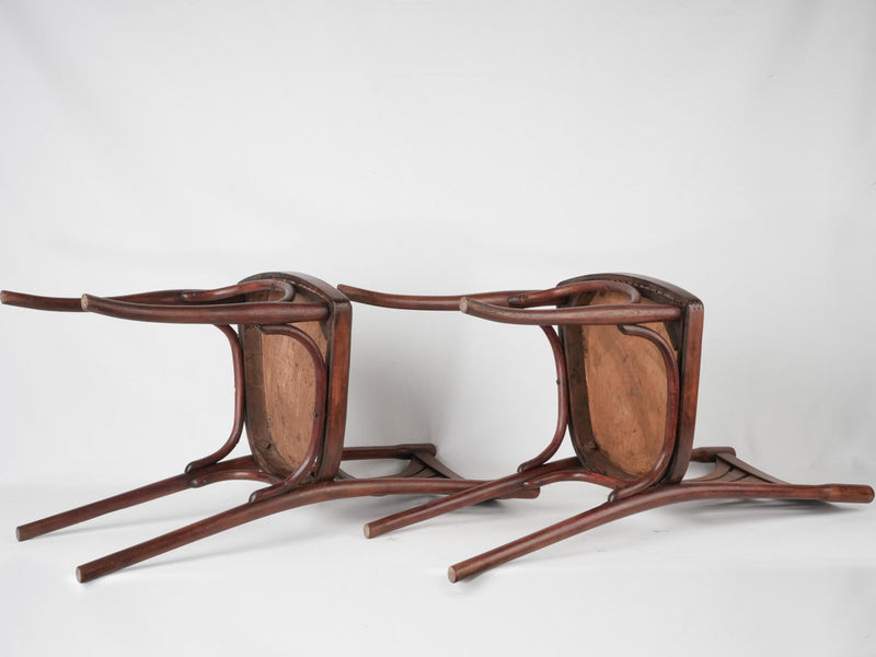 Pair of French bentwood bistro chairs - 1920s