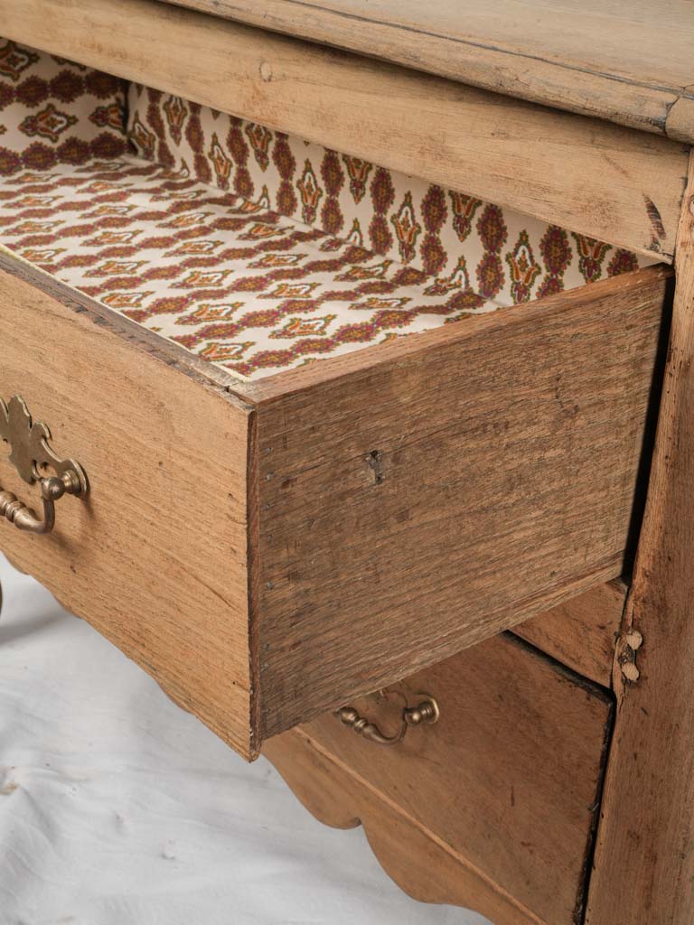 Petite Antique Provençal Commode in Stripped Hardwood - 28¾" x 39" x 23¼"