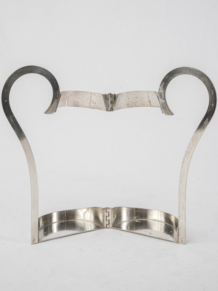 Timeless modern design holder