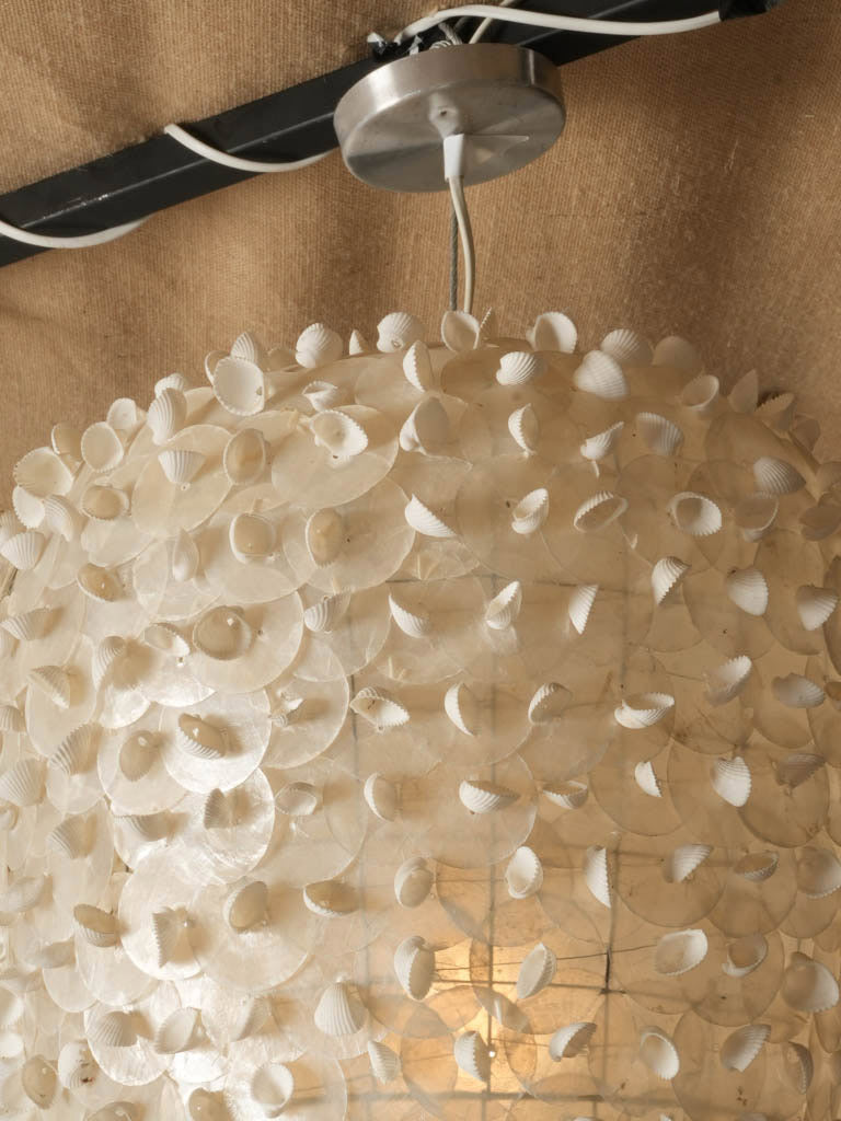 Classic coastal retreat accents  