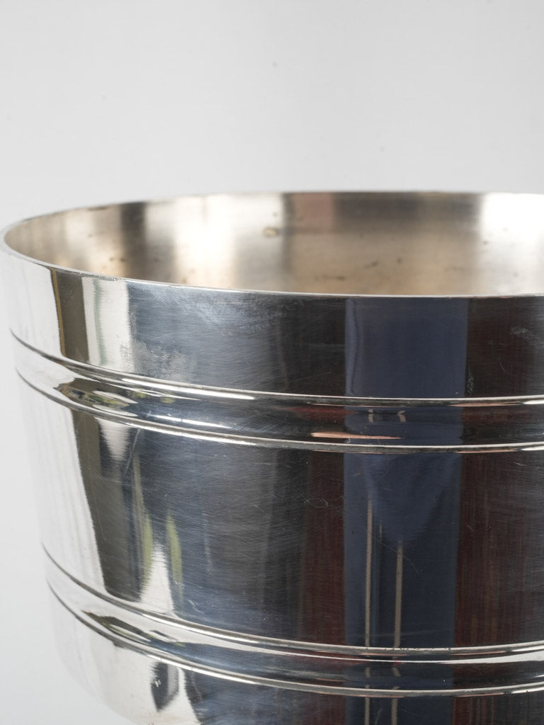 Refined French silver plate bucket stand