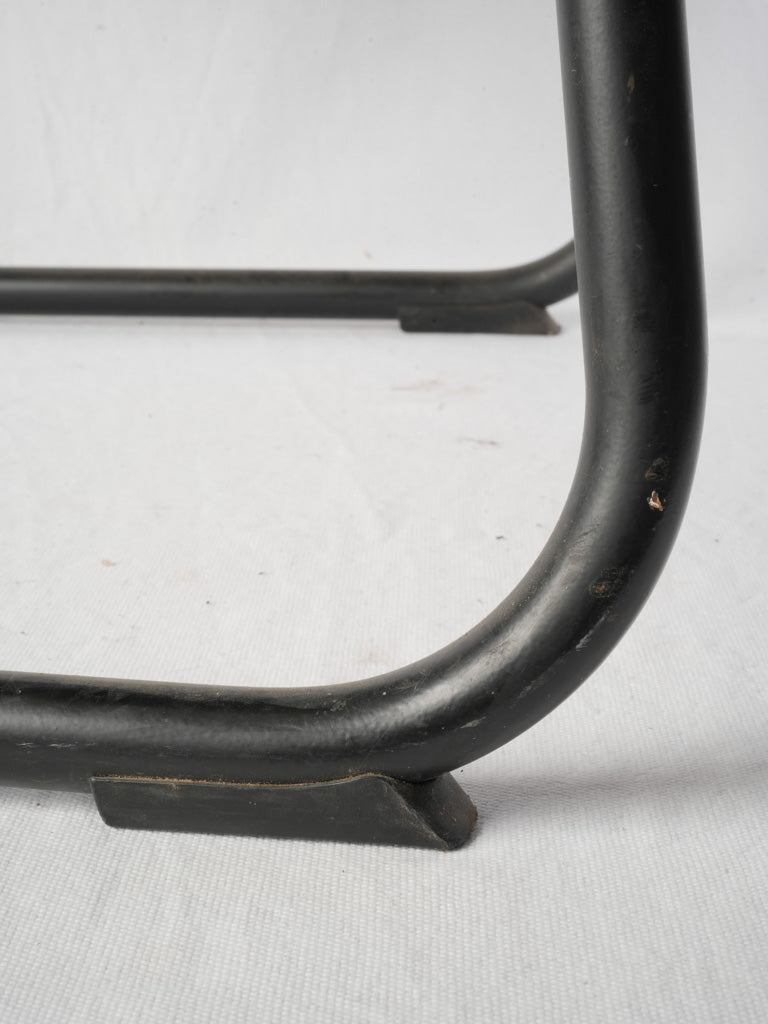 Classic molded seat chairs