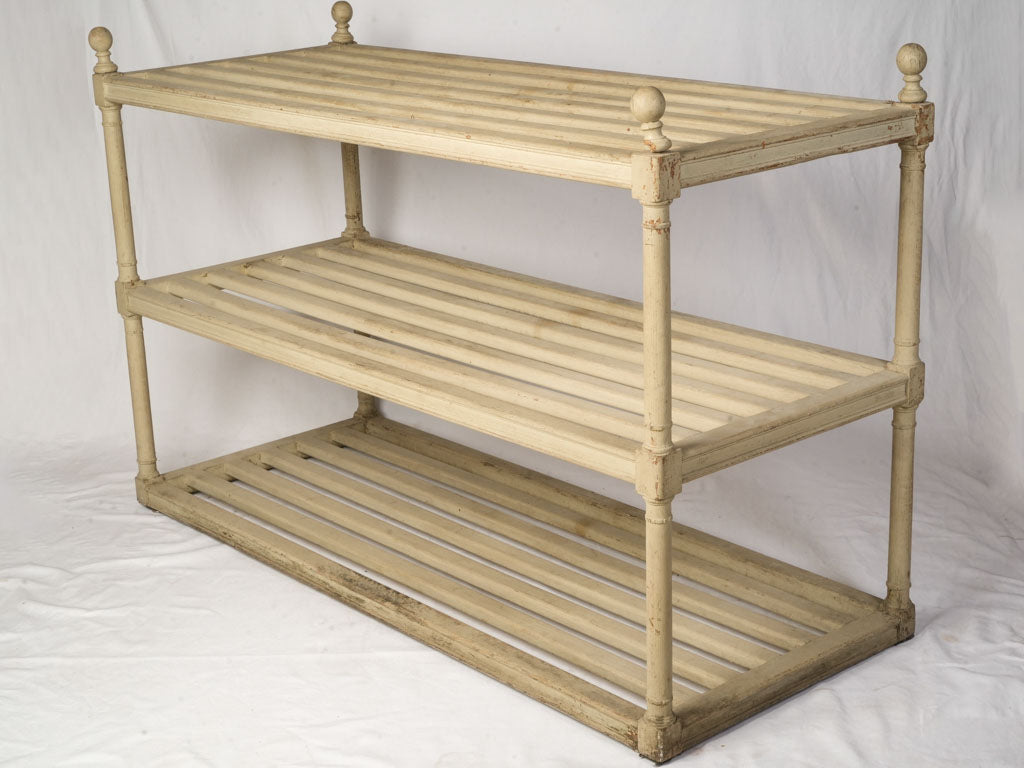 Understated vintage domestic shelf  