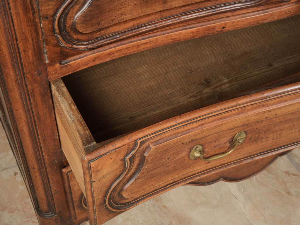 Decorative brass pull French chest