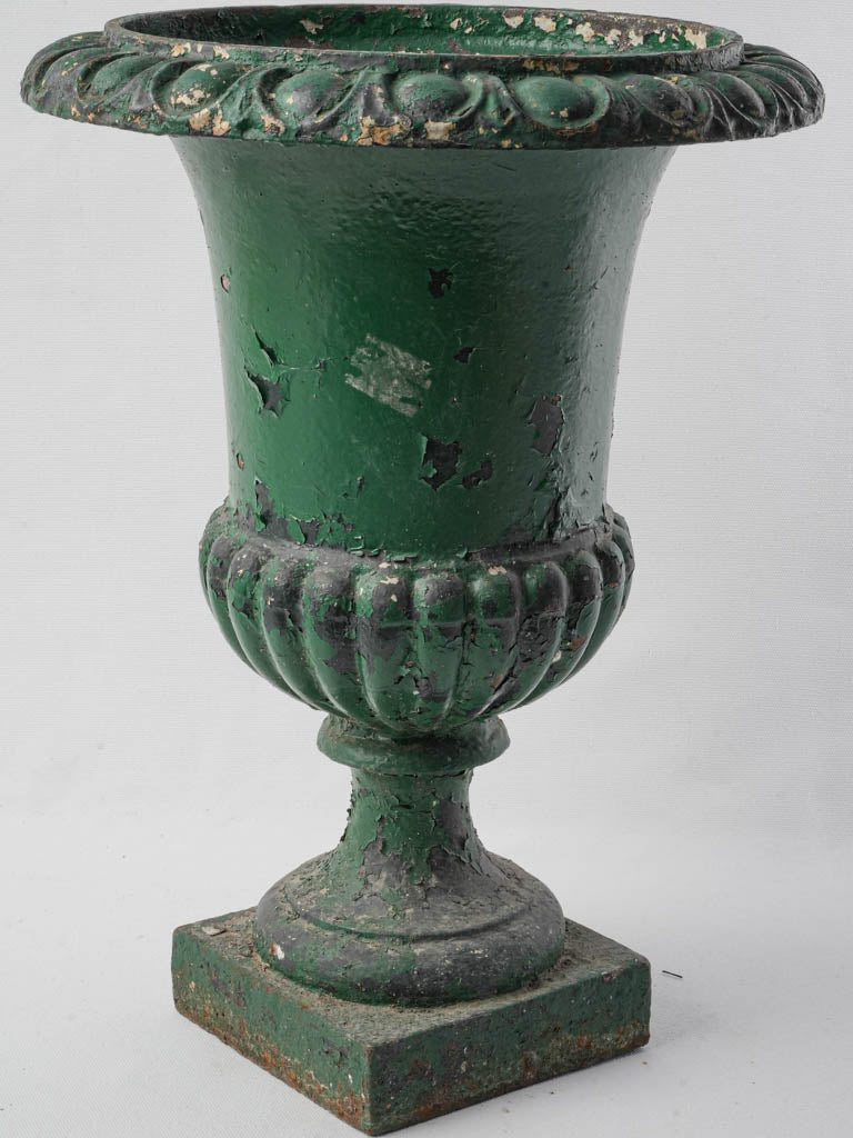 Elegant acanthus leaf motif urn