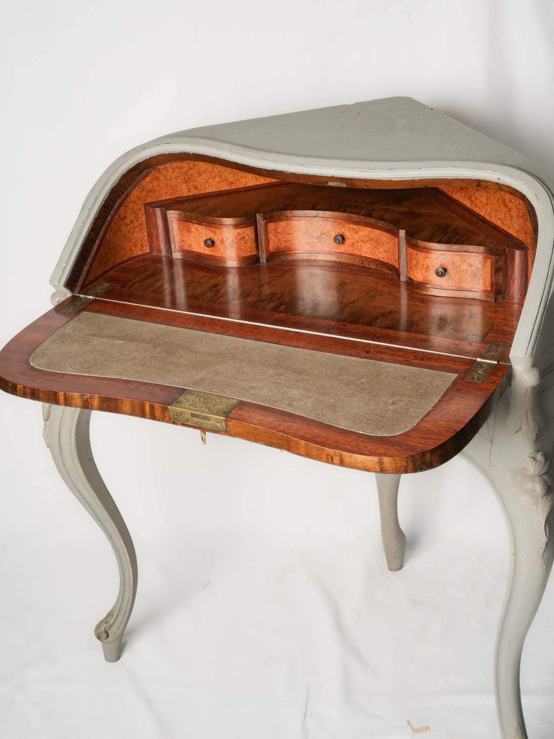 Early 19th Century Provençal Lady's Desk w/ Original Paint - 36½"