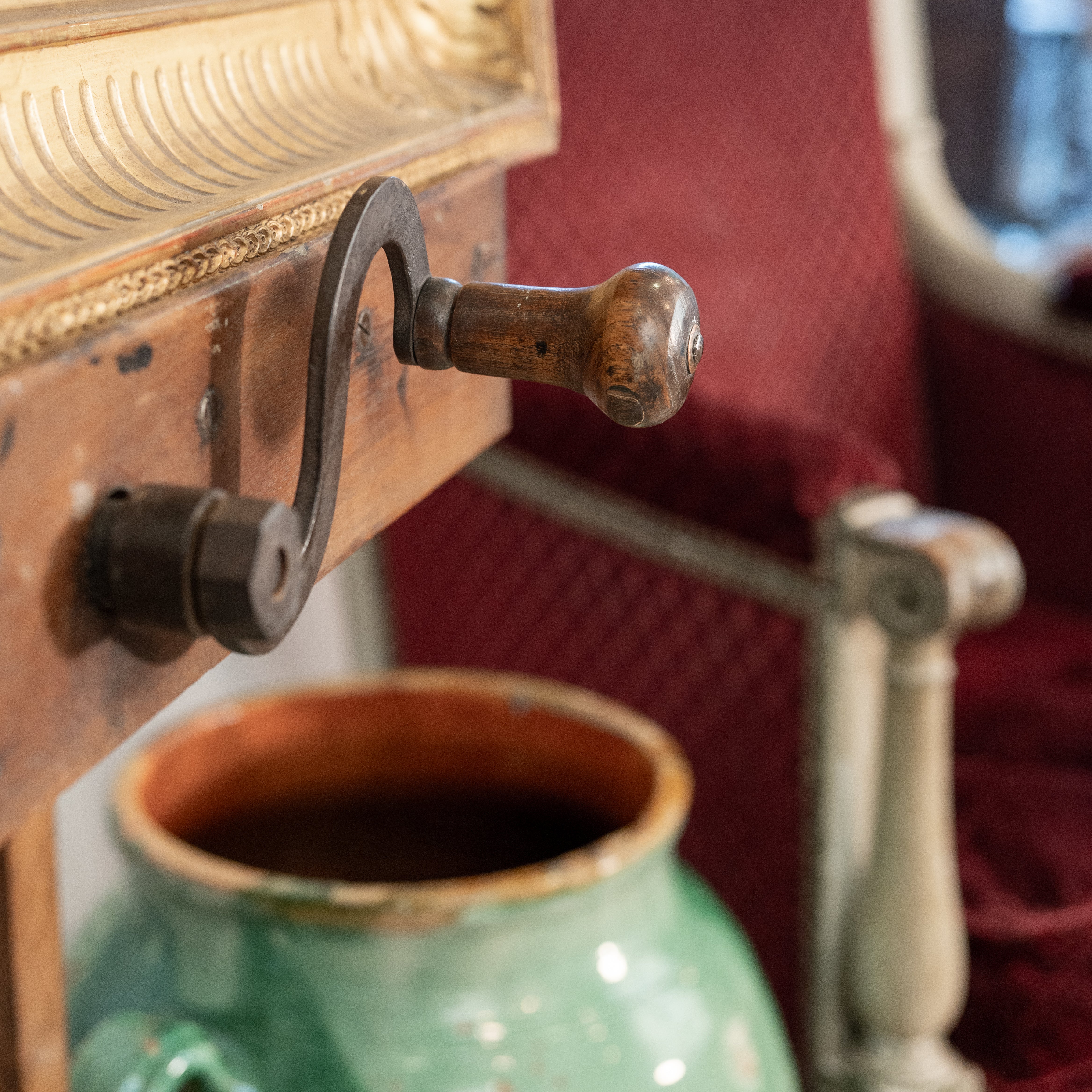 Sublime antique glazed Anduze collection addition