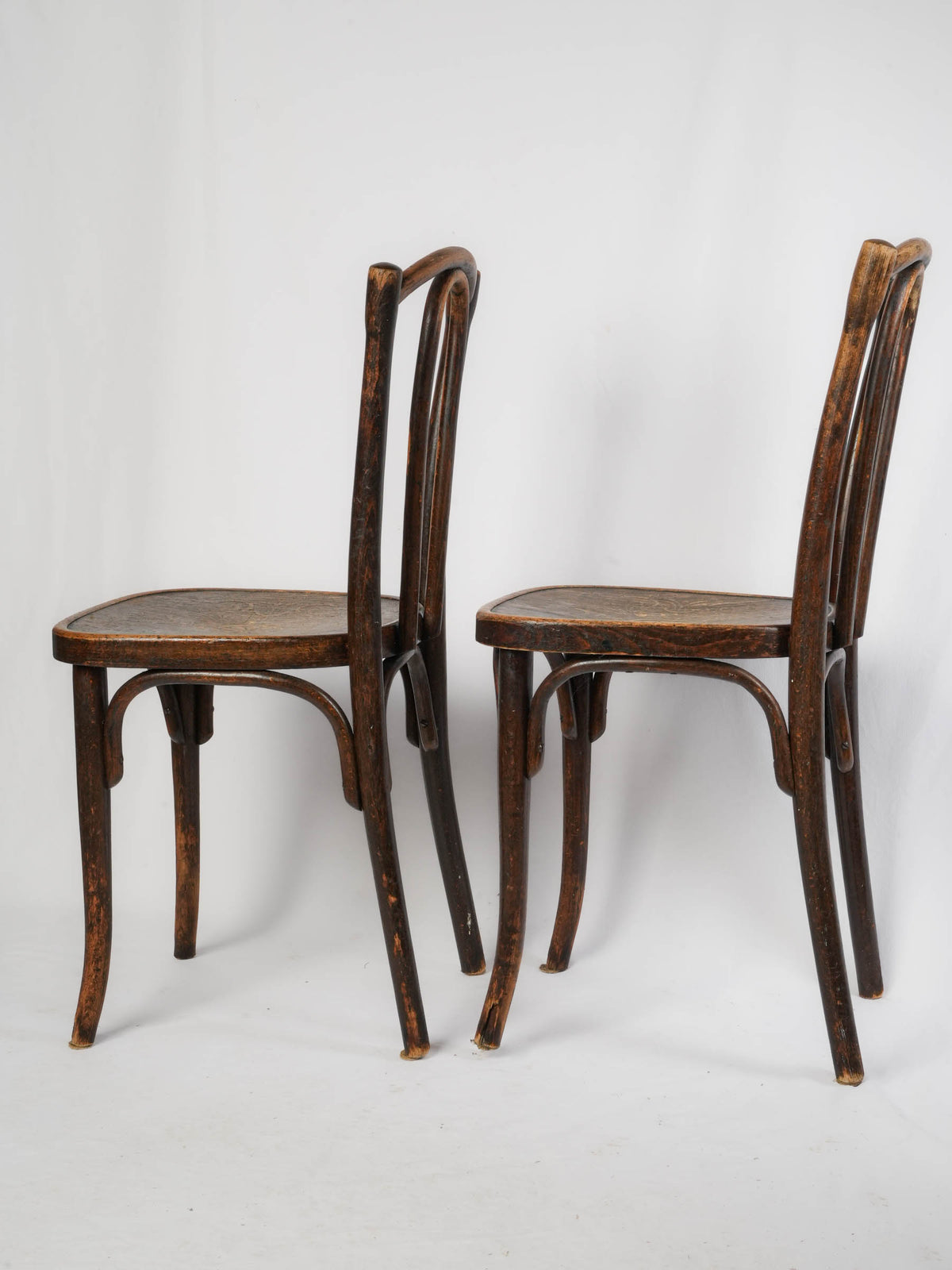 Pair of Early 20th-Century Thonet Bentwood Bistro Chairs with Embossed Seats