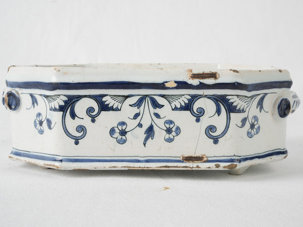 Blue and white glazed ceramic cachepot