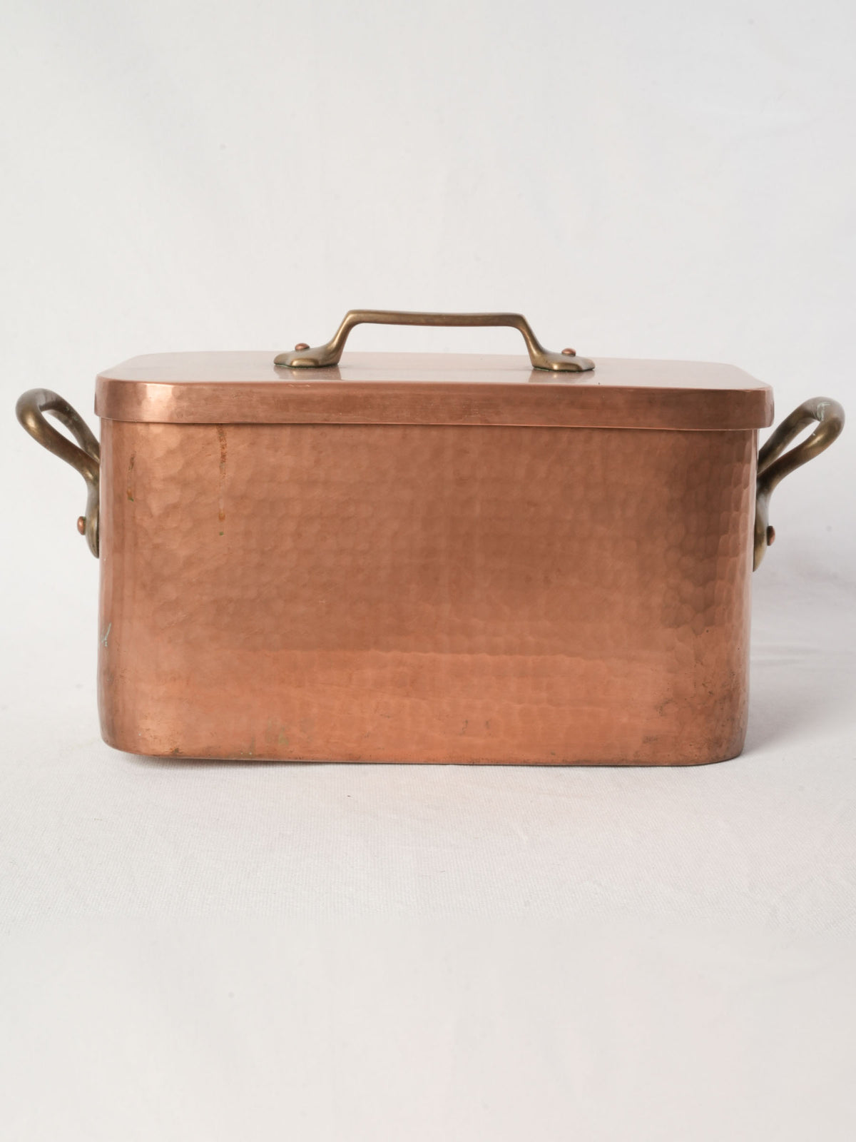 Large French Hammered Copper Daubière - A Simon Paris