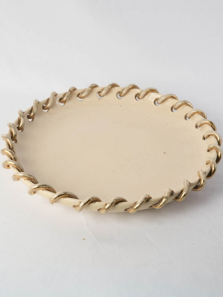 Elegant mid-century platter design  