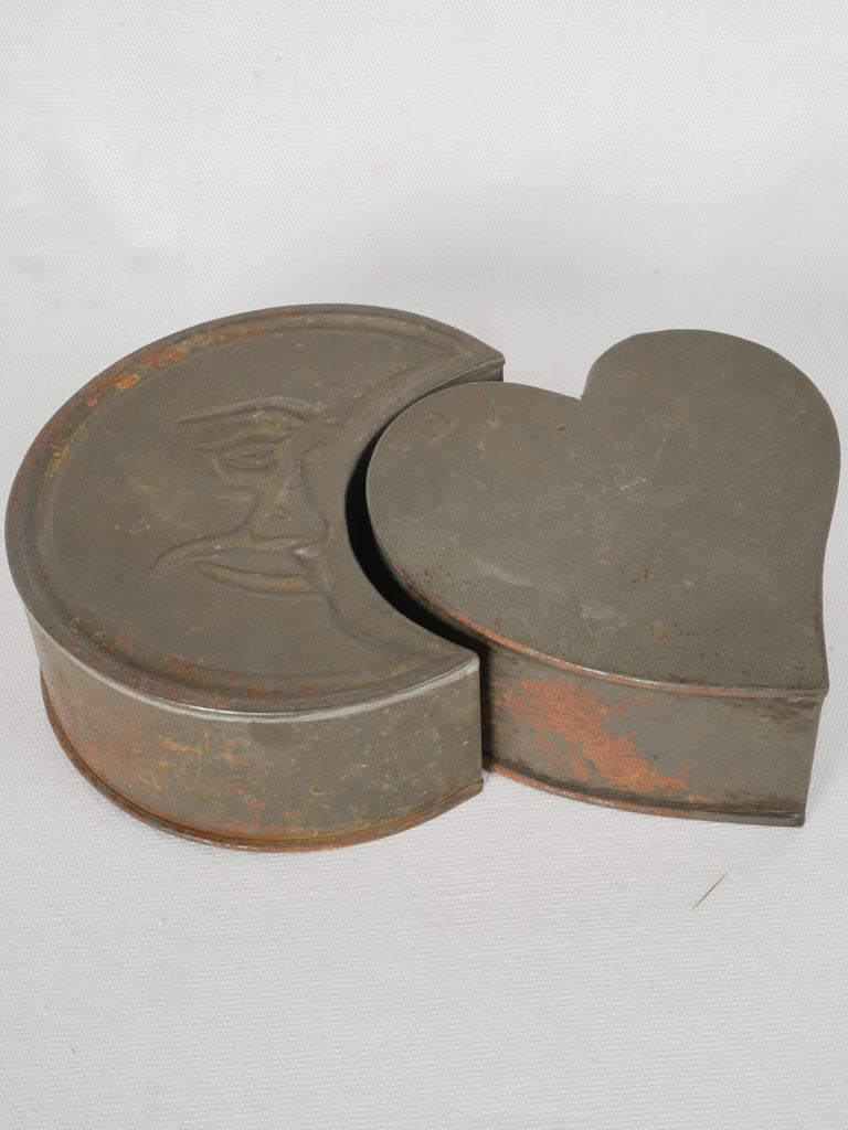 Charming heart-shaped antique cake tin