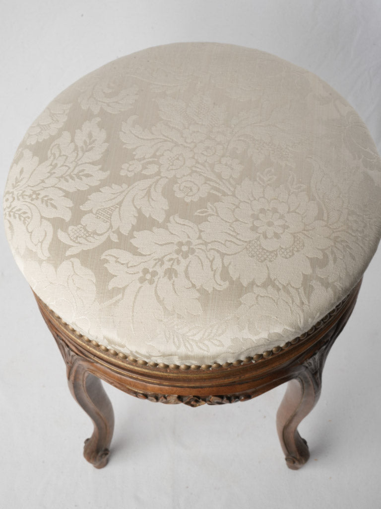 A French Late 19th-Century Louis XV Style Walnut Adjustable Piano Stool- 19¾"
