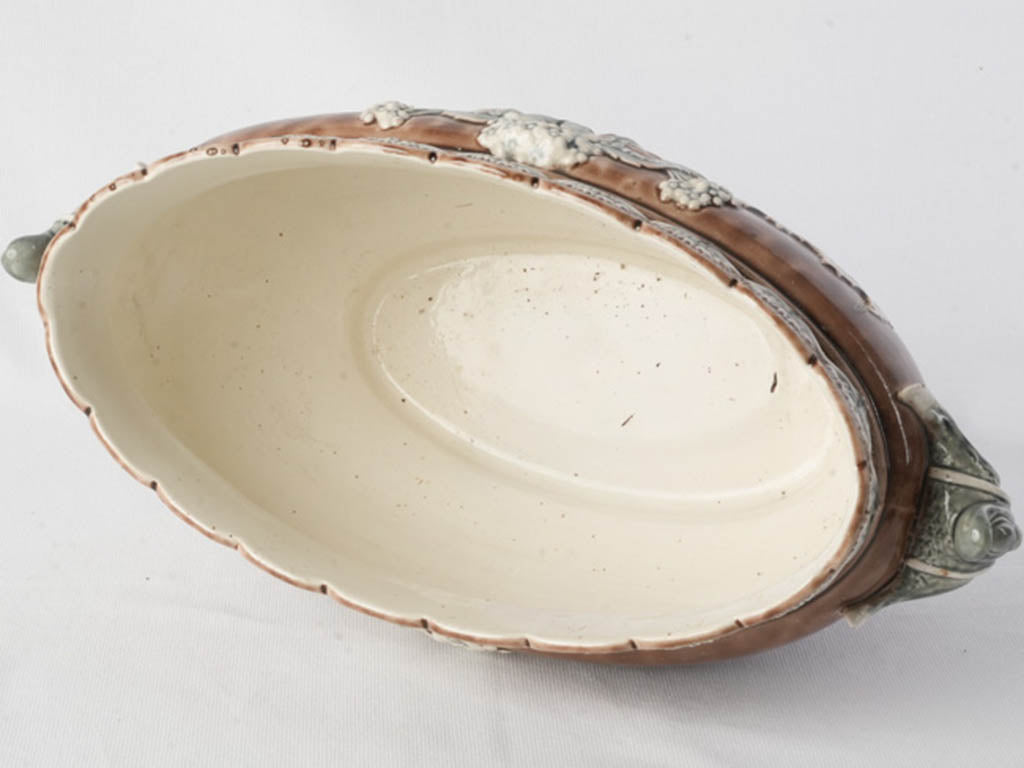 Stylish relief detailed jardinière  