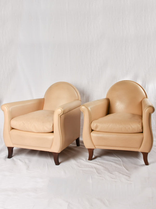 Pair of beige leather armchairs - Poltrona Frau Lyra