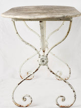 Early 20th century oval garden table 28¼"