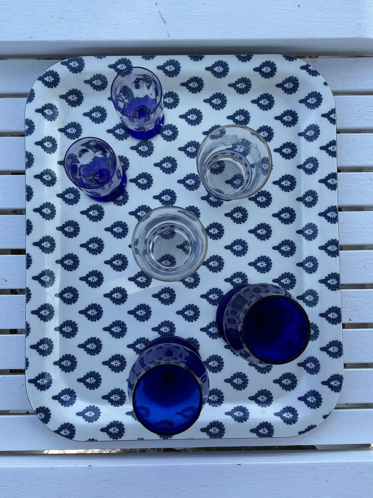 Set of Six Vintage Blue Etched Apéritif Glasses from Paris 1950s