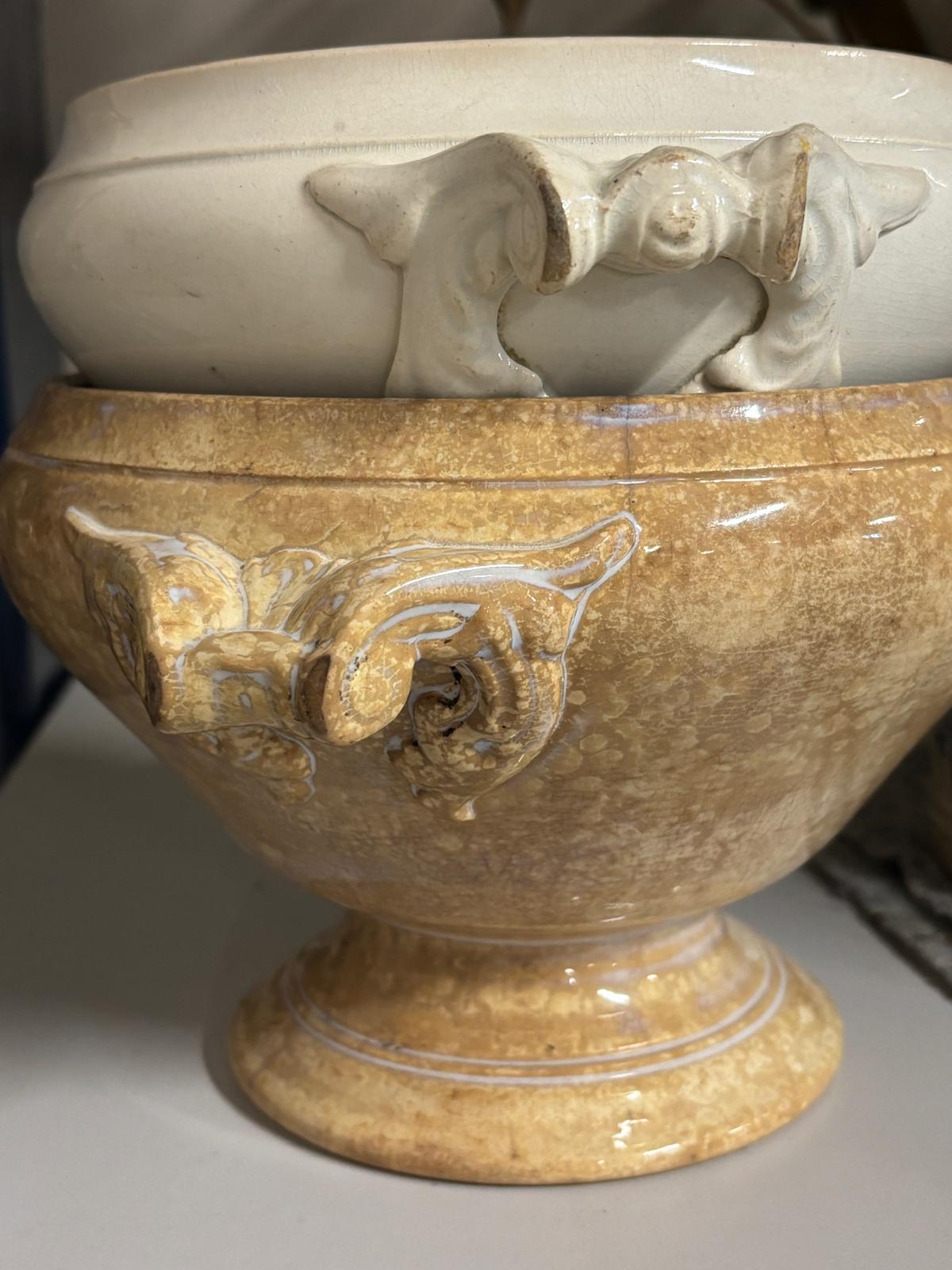 Sarreguemines French soupière with brown glaze - late 19th century