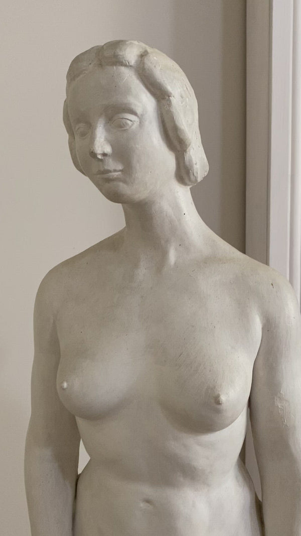 Figurative plaster sculpture of a lady, Spinelli 1960s 34¼"
