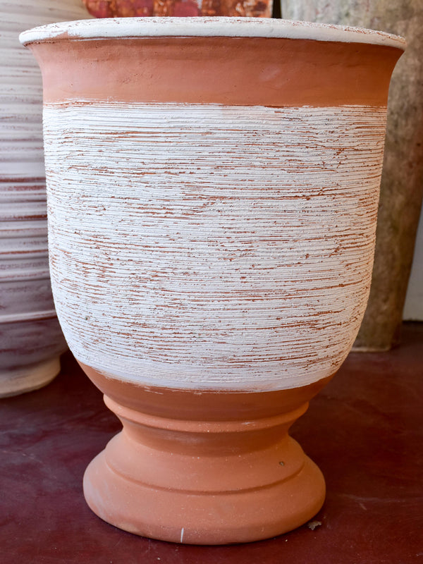 Anduze vase with modern white straw stripe 1