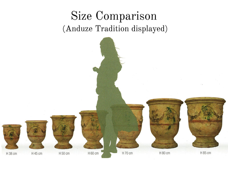 Terracotta Anduze vase with white straw band