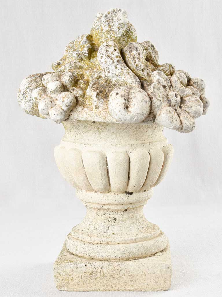 Fruit decoration finial 15¾"
