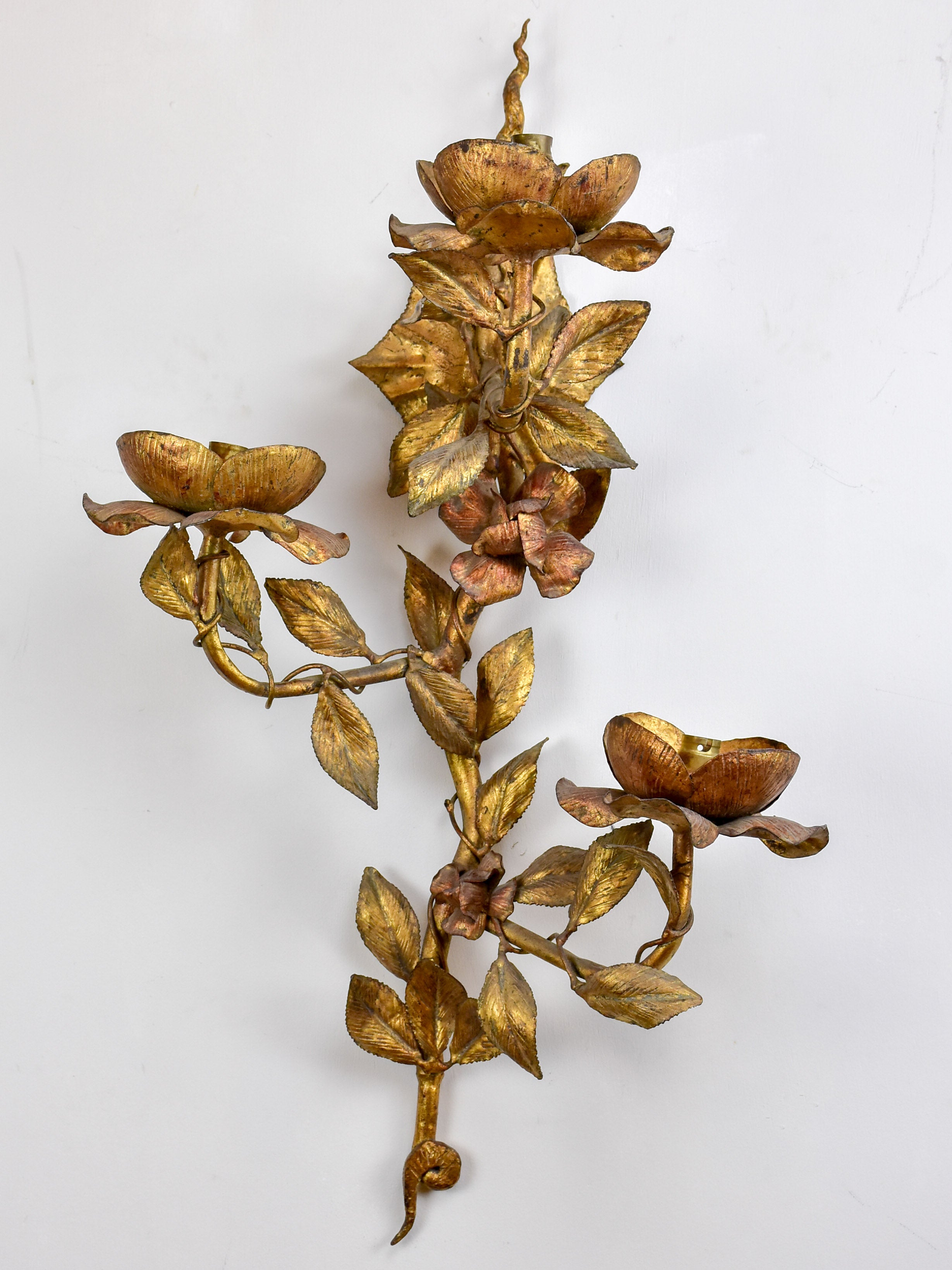 Large Mid-Century wall sconce decorated with roses