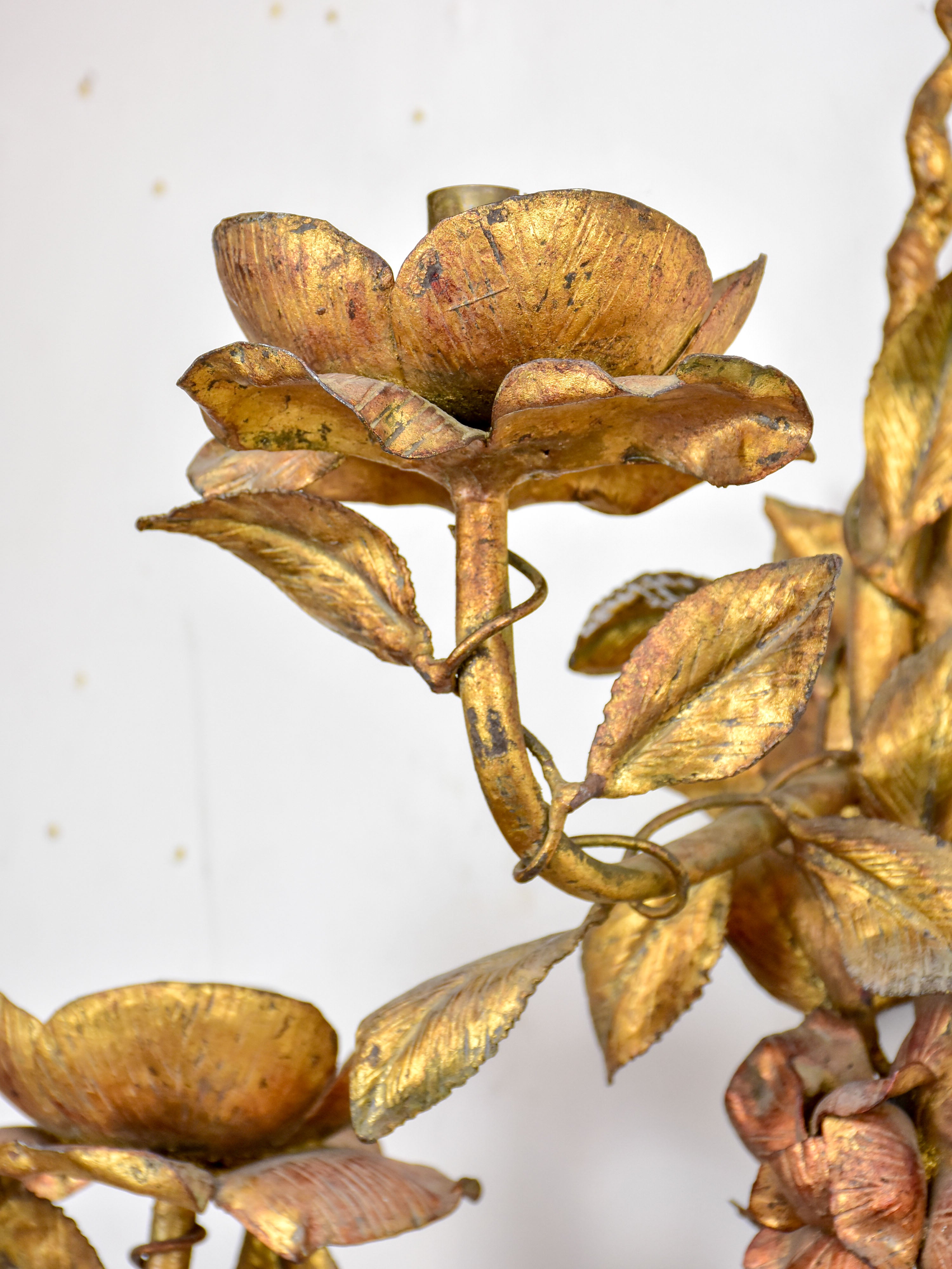 Large Mid-Century wall sconce decorated with roses